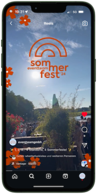 Handy mit einem Screenshot des Instagram Beitrags zu den eventteam Sommerfesten 2024
